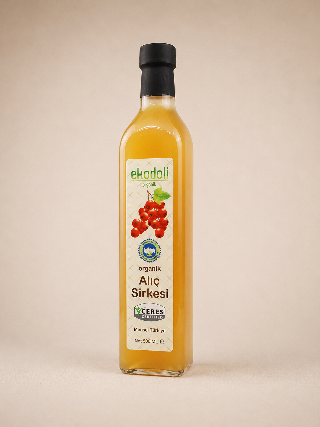 Siyah kapaklı cam şişede alıç sirkesi 500 ml